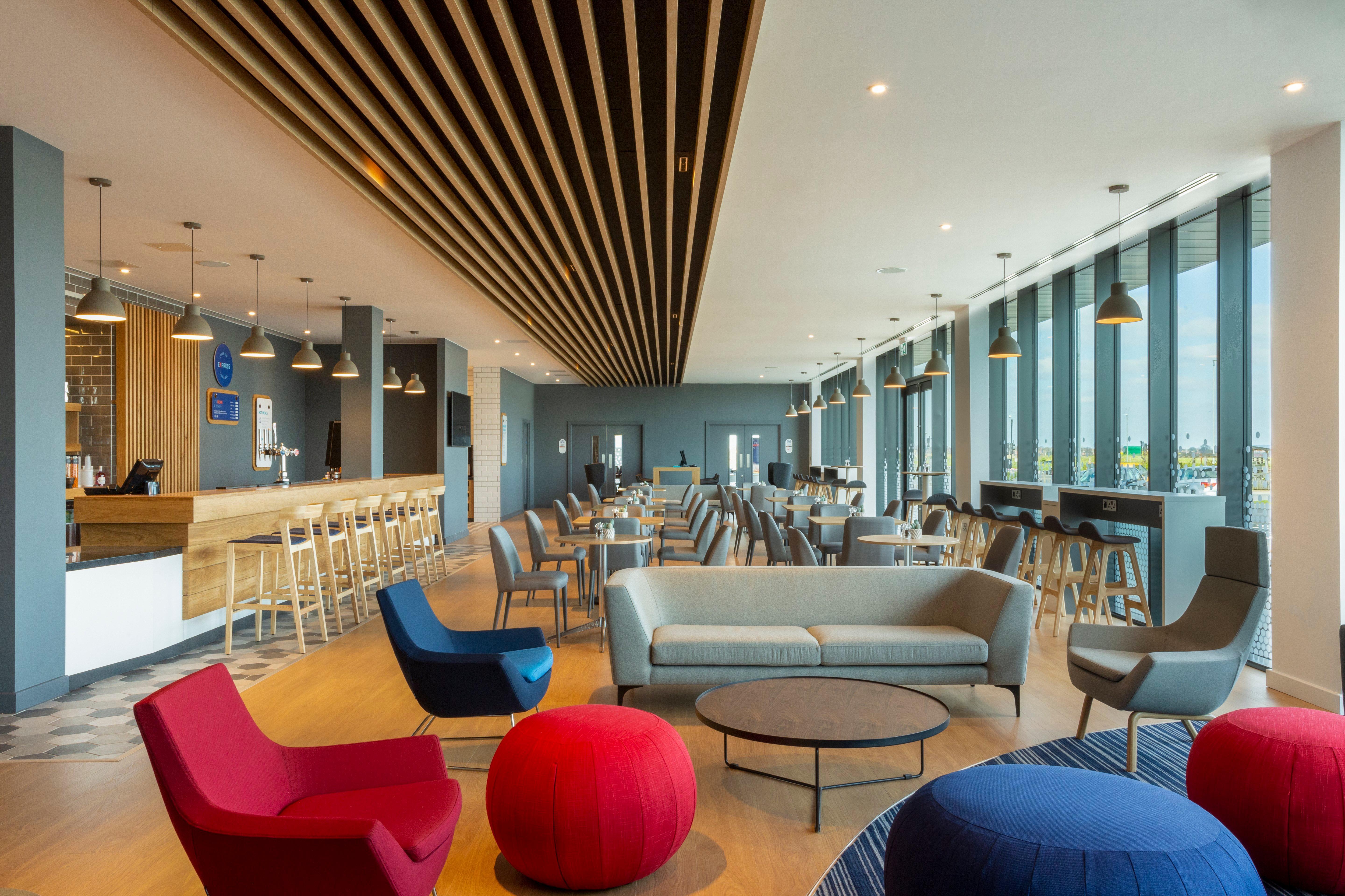 Holiday Inn Express Bridgwater M5, Jct24 By Ihg Dış mekan fotoğraf
